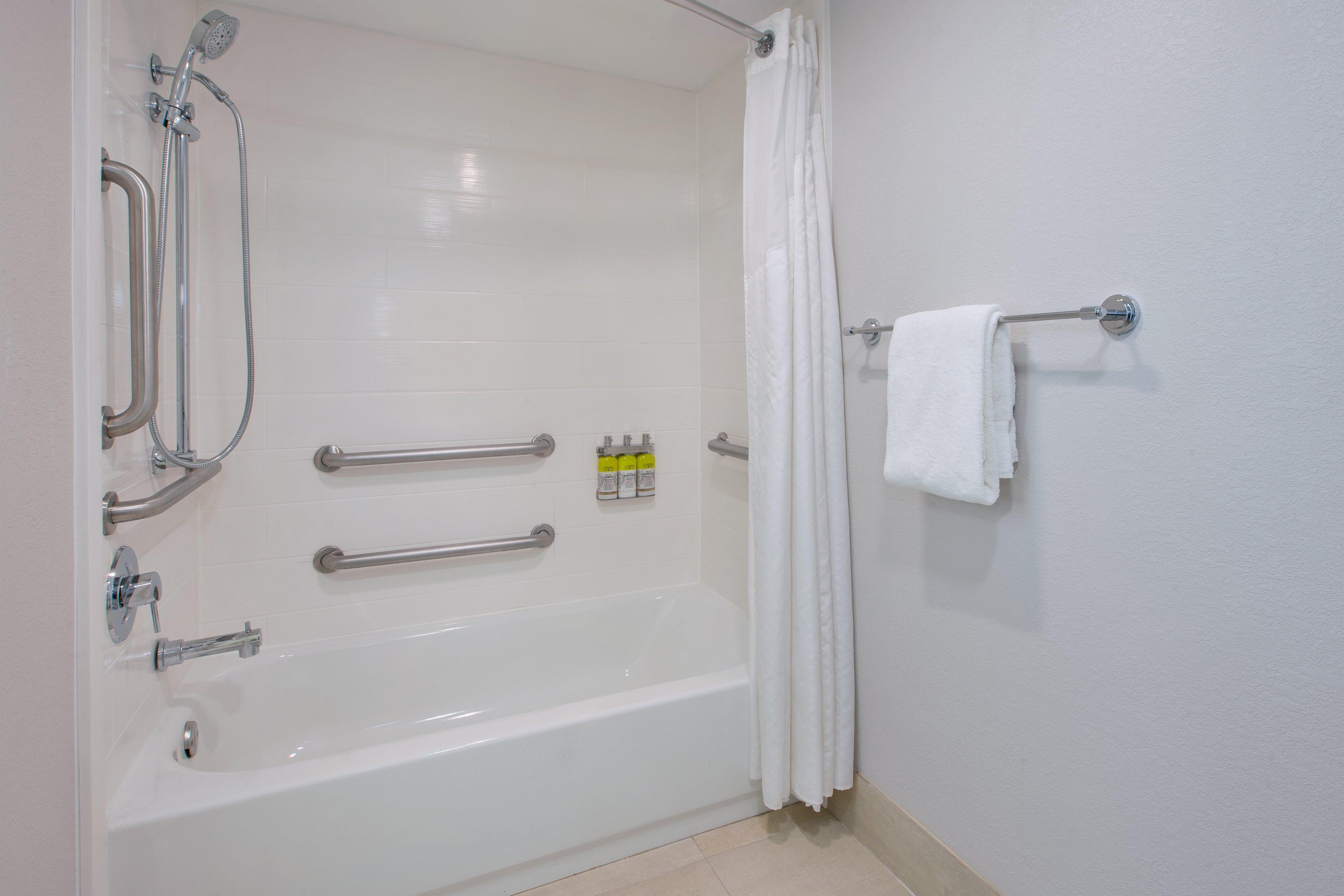 Holiday Inn Express Fairfax-Arlington Boulevard By Ihg Ngoại thất bức ảnh