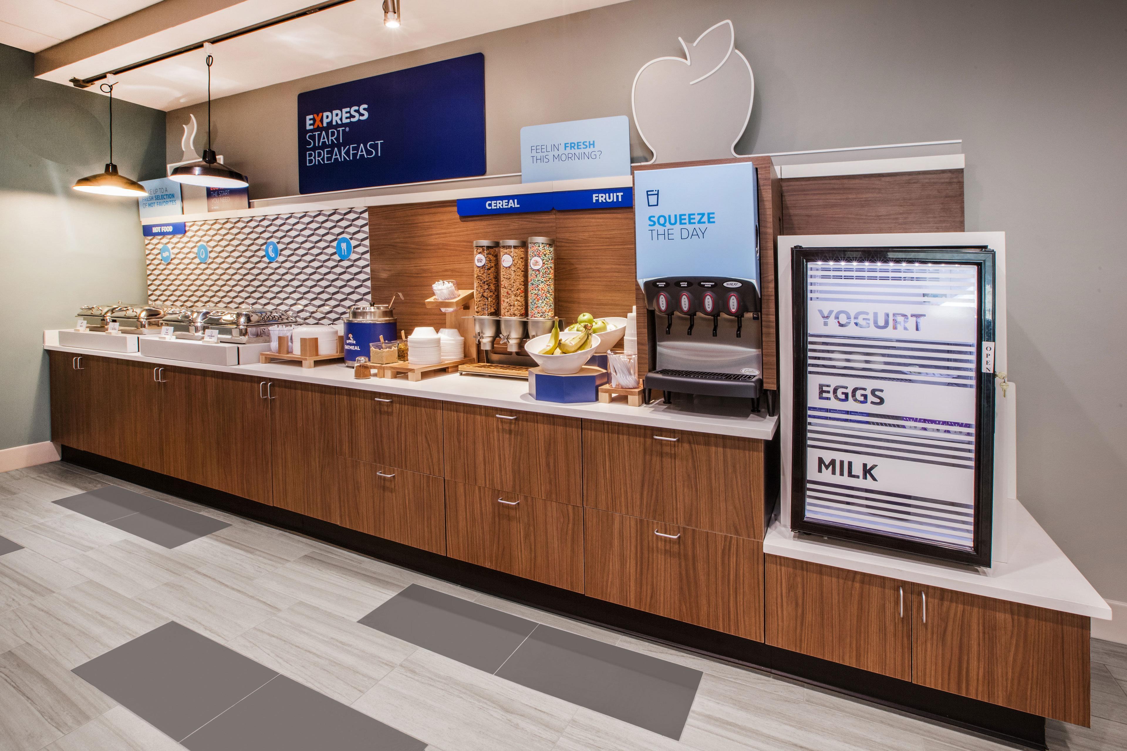 Holiday Inn Express Fairfax-Arlington Boulevard By Ihg Ngoại thất bức ảnh