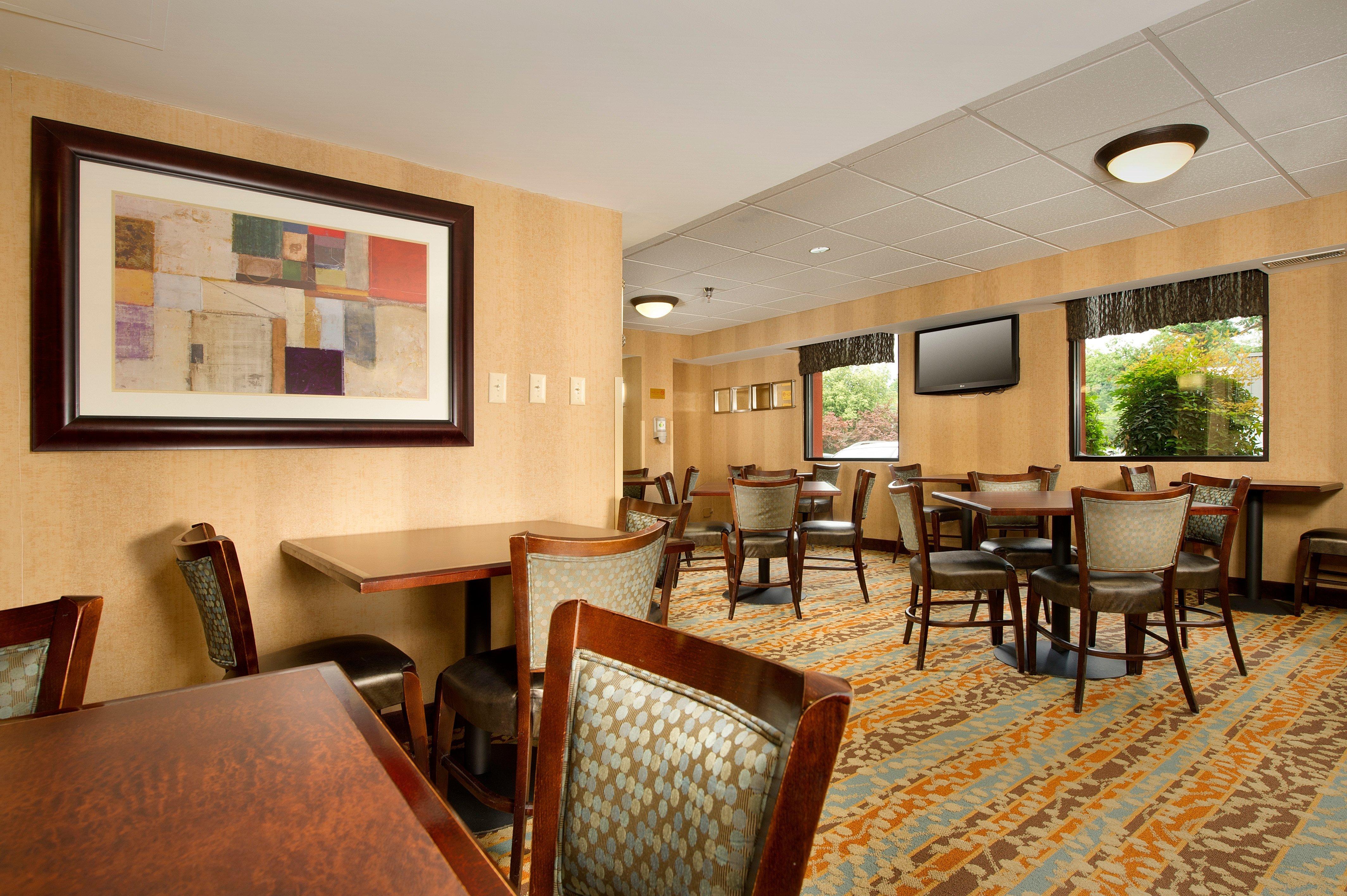 Holiday Inn Express Fairfax-Arlington Boulevard, An Ihg Hotel Ngoại thất bức ảnh