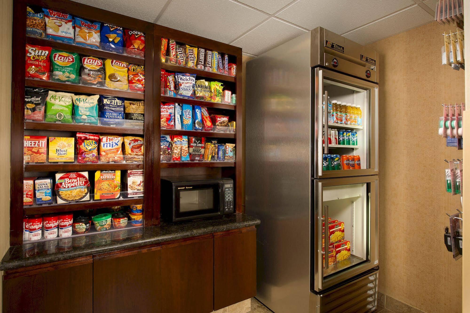Holiday Inn Express Fairfax-Arlington Boulevard By Ihg Ngoại thất bức ảnh